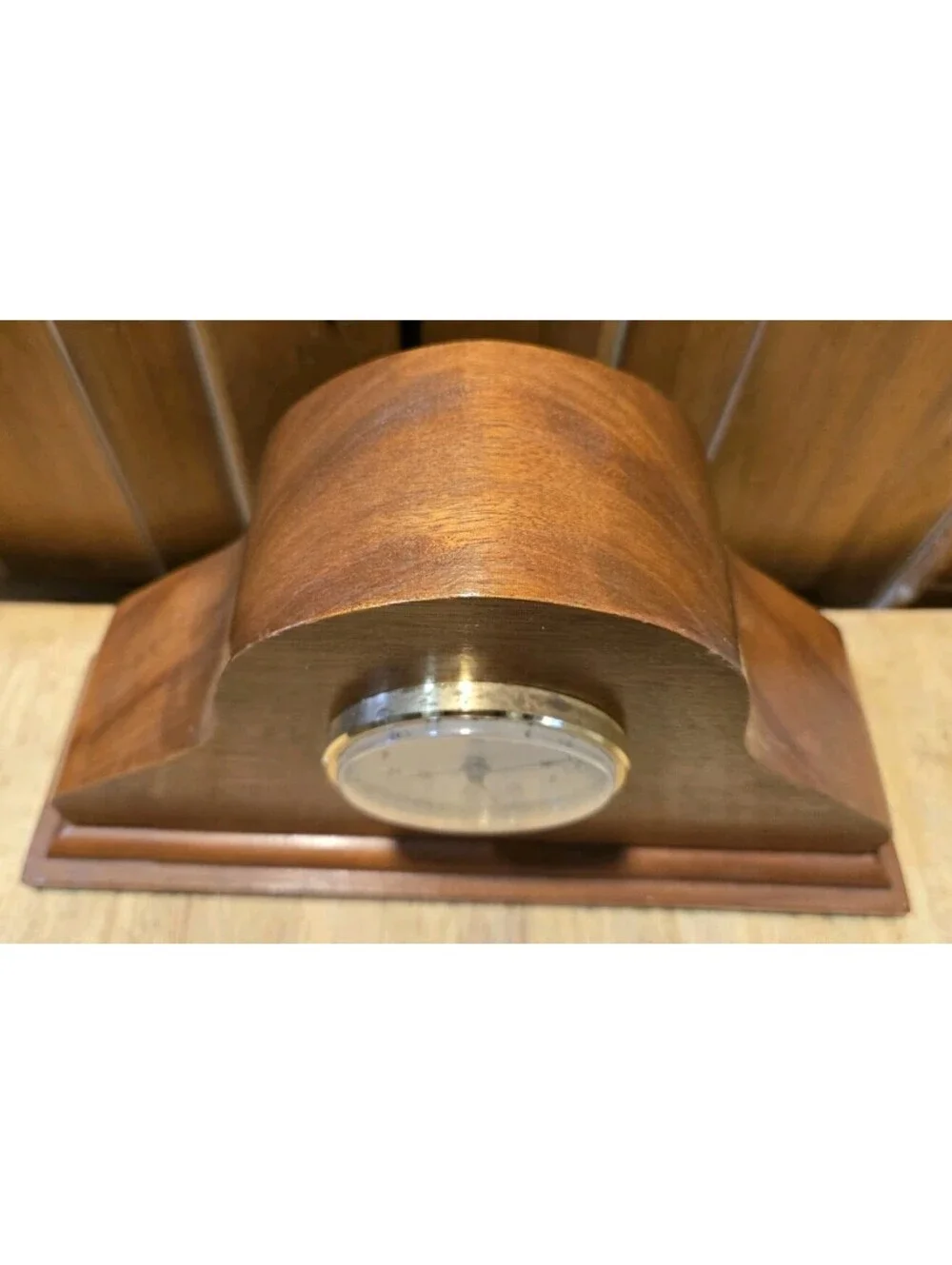 Vintage Wooden Mantle Quartz Clock Unbranded Keeps Good Time 6.5